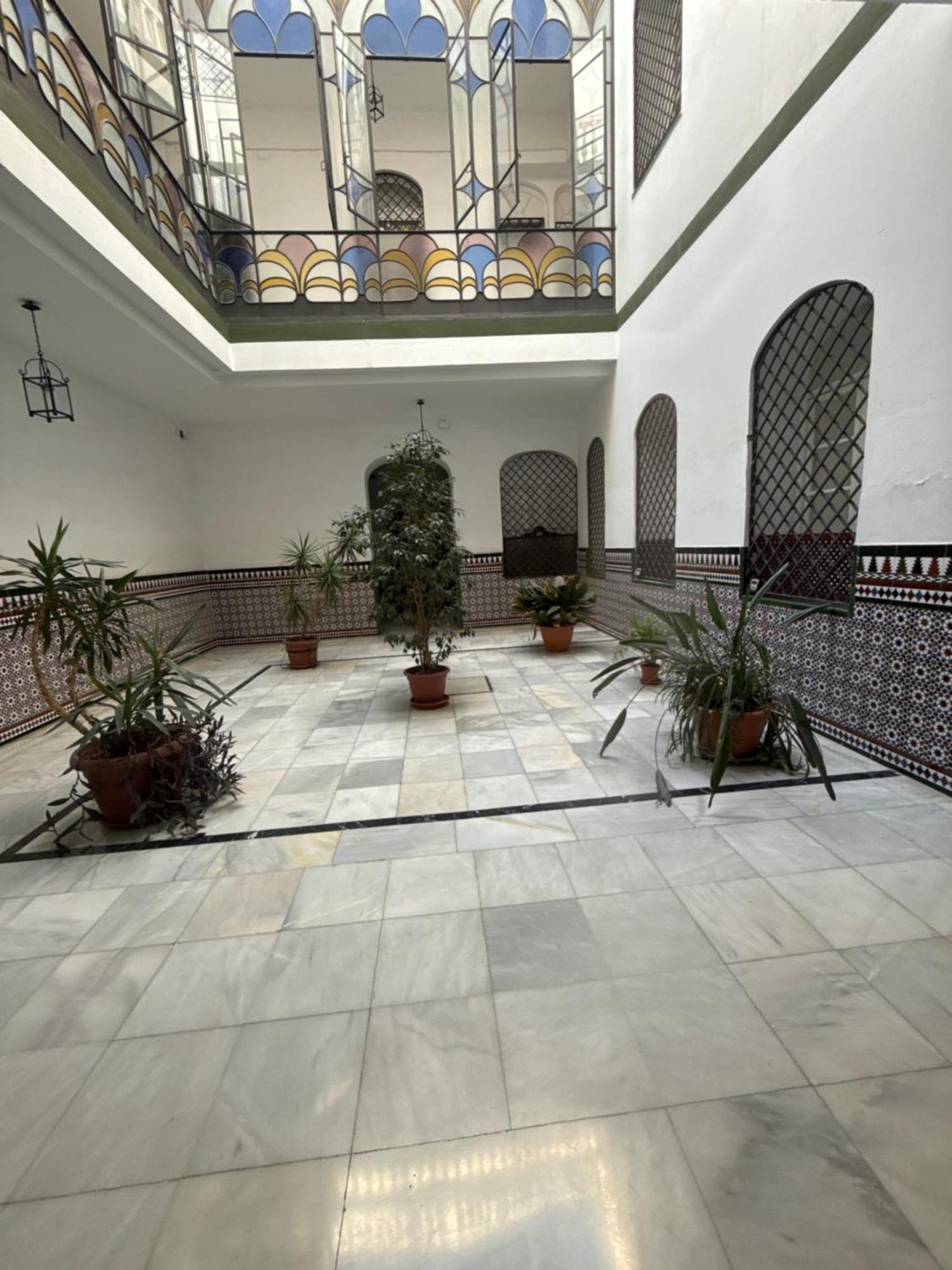 Pikis Center Sevilla Kültér fotó